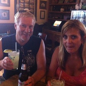 happy hour in kw