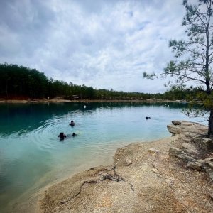 The hardy wet suit divers