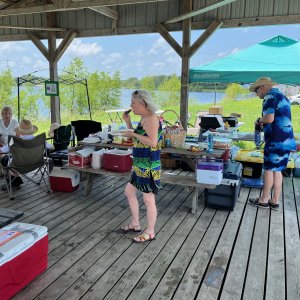 Mammoth picnic - at Thunder Bay