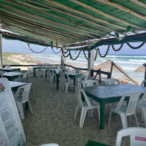 28 - Calm before lunch at Mezcalitos