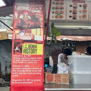 8 - Bigmak at Puerta Galera Market