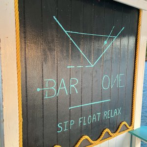 Floating bar