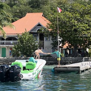 Pizza delivery, island style
