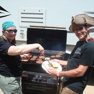 Cold H2O serves up some grub!