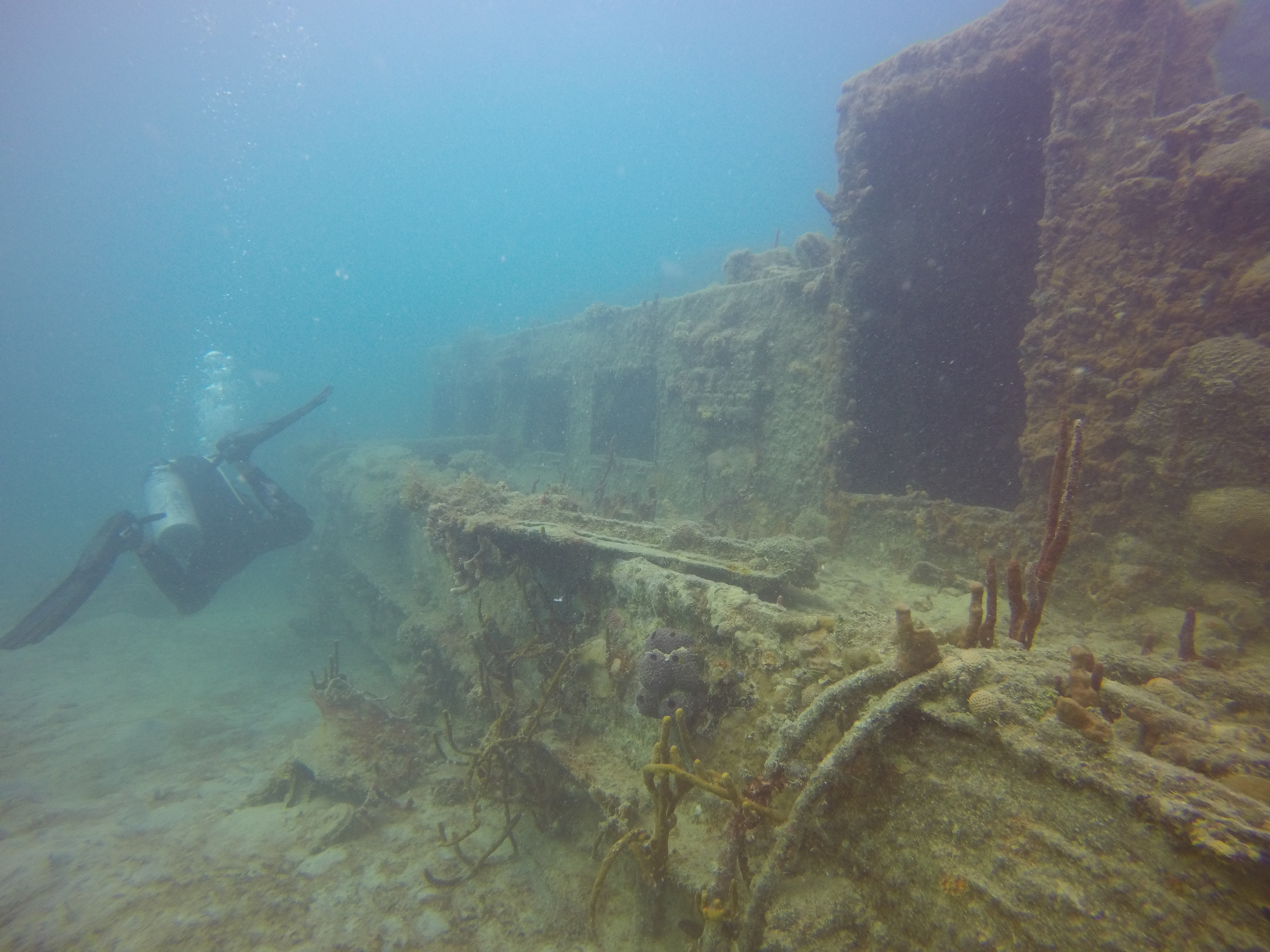 11 - working round the tug wreck.JPG