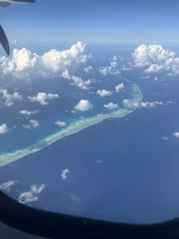 Air Tahiti flight from Rangiroa to Fakarava