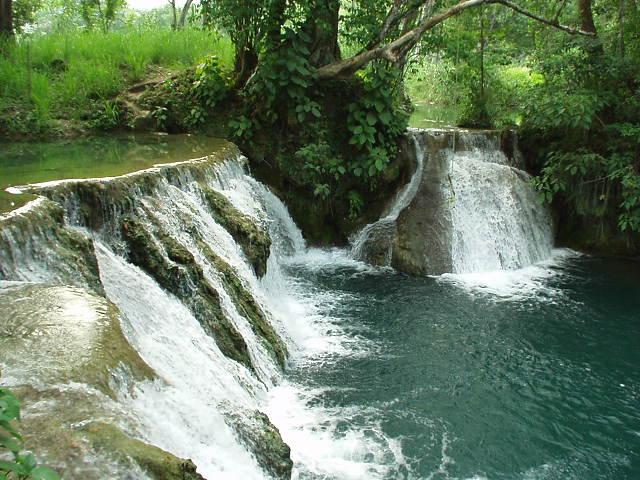 Cascades Tomasopo