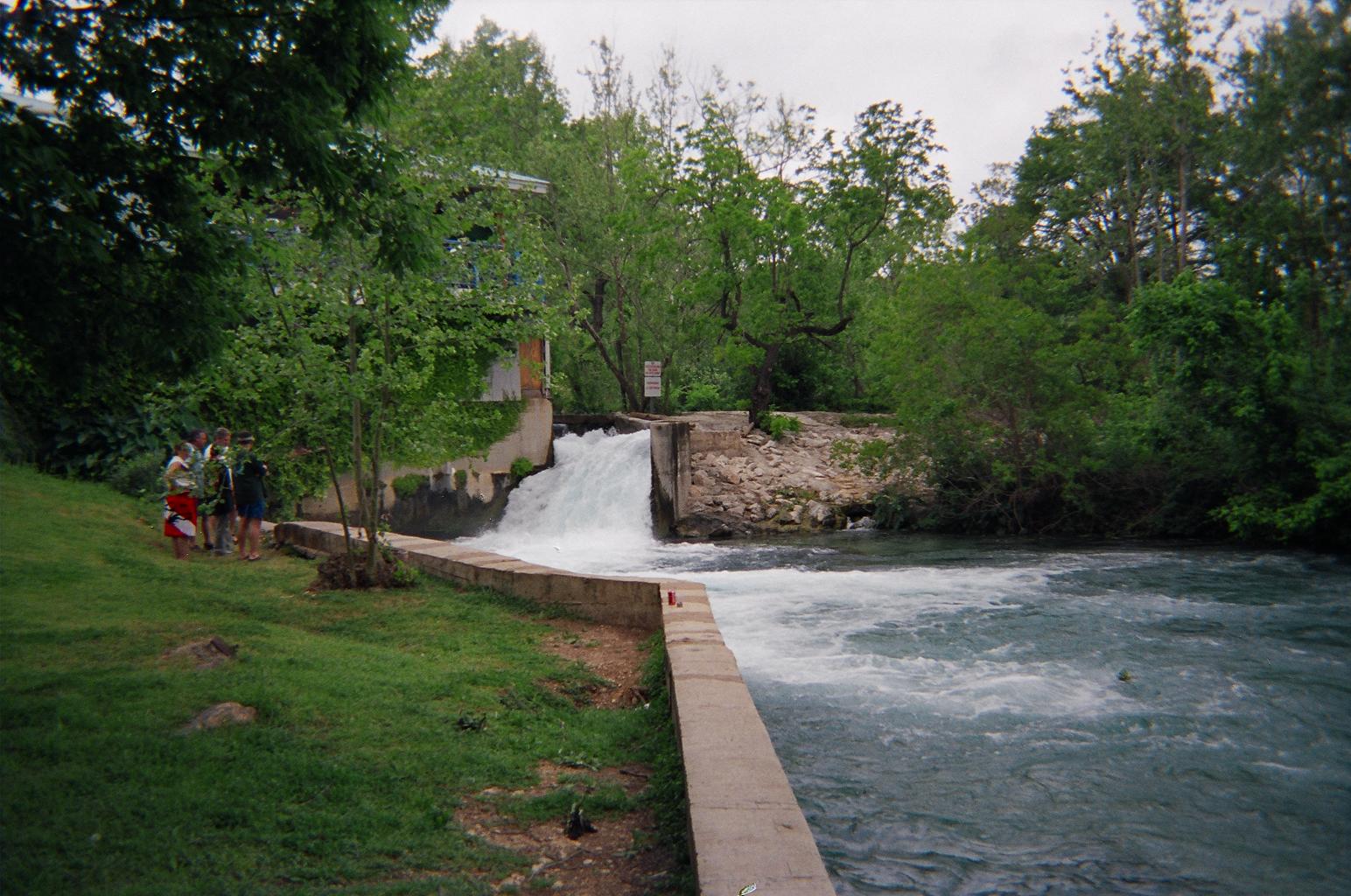 Comal Apr 2005 reupload