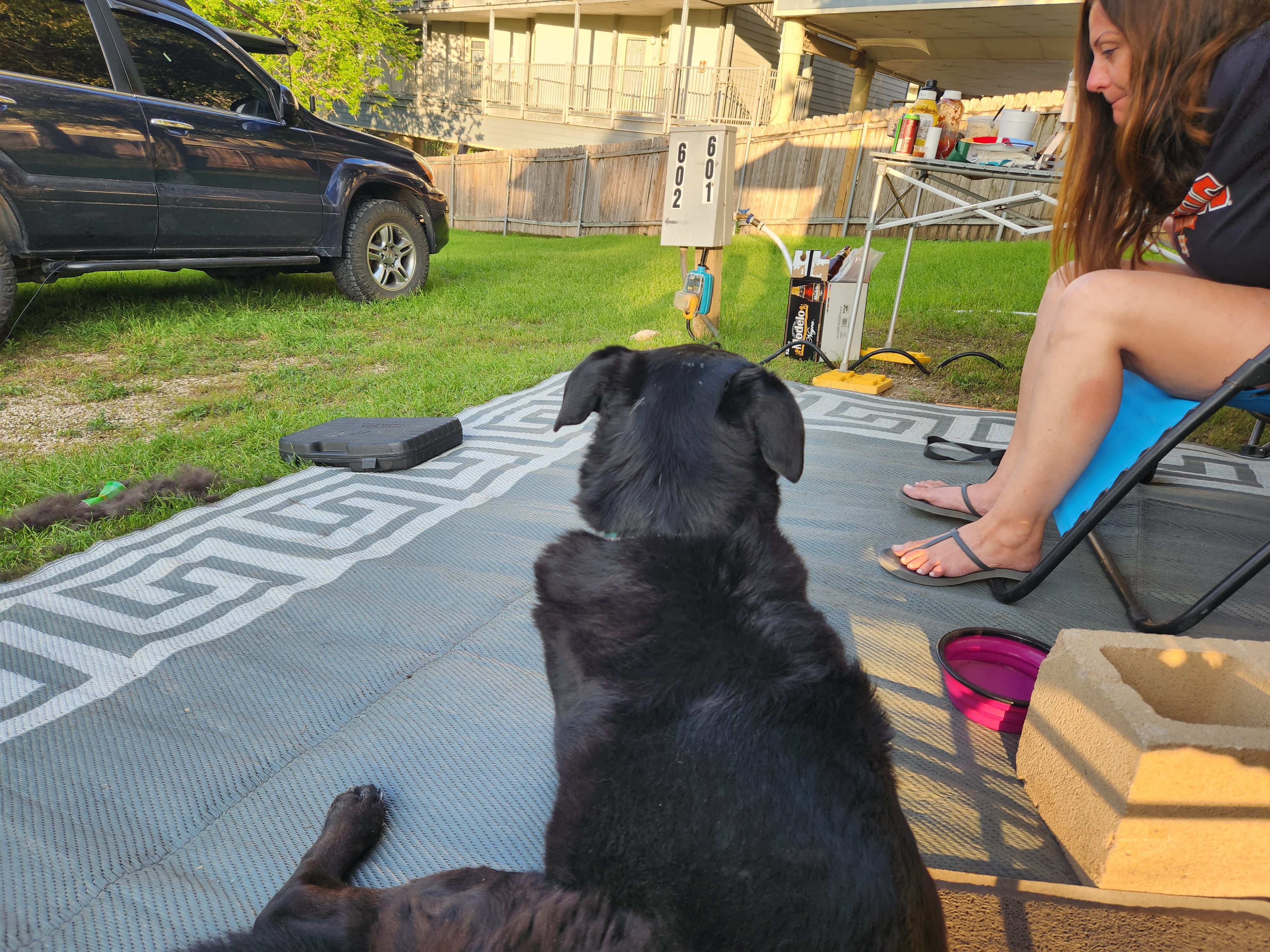 Deepbubbles chilling at the RV with Ellie