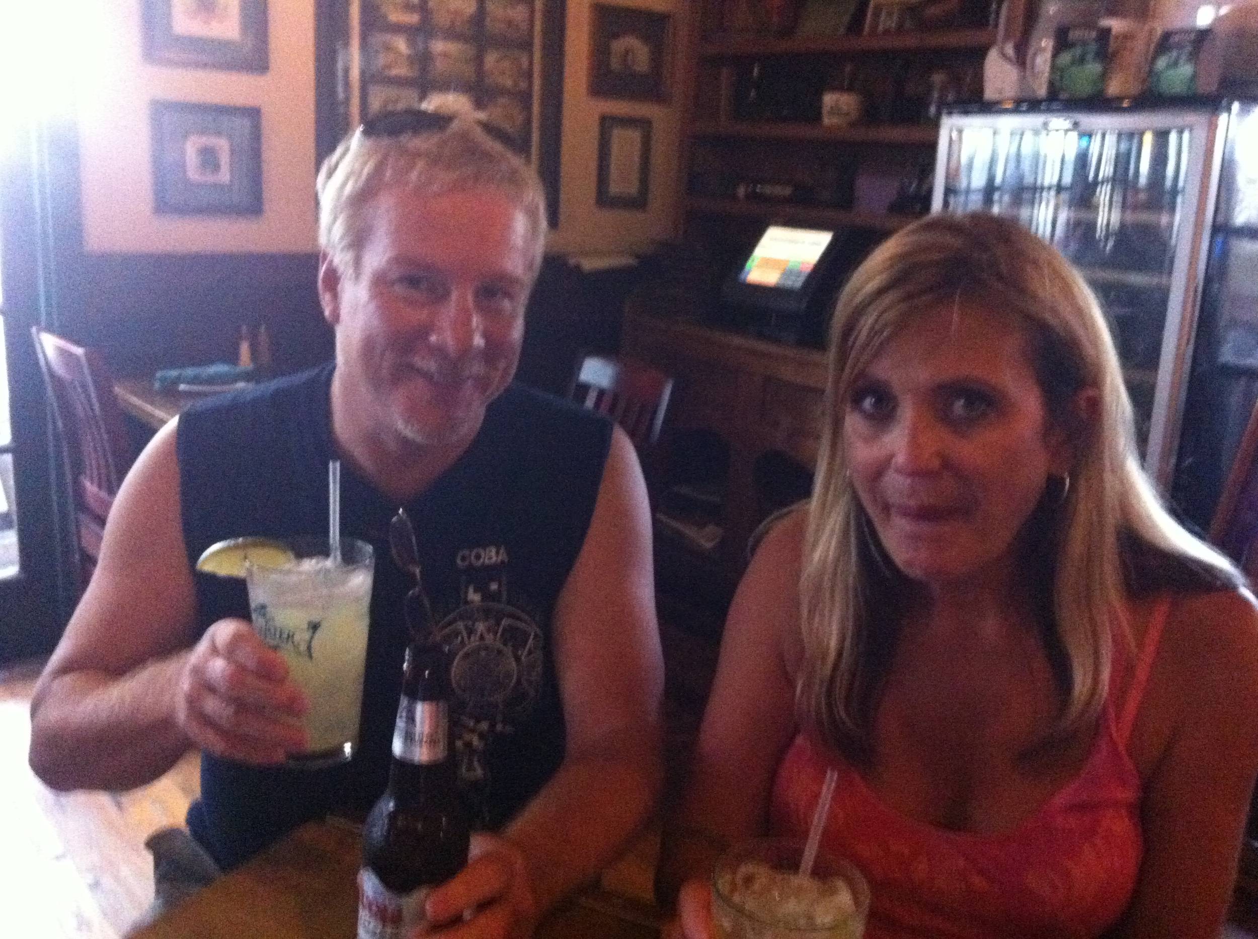 happy hour in kw