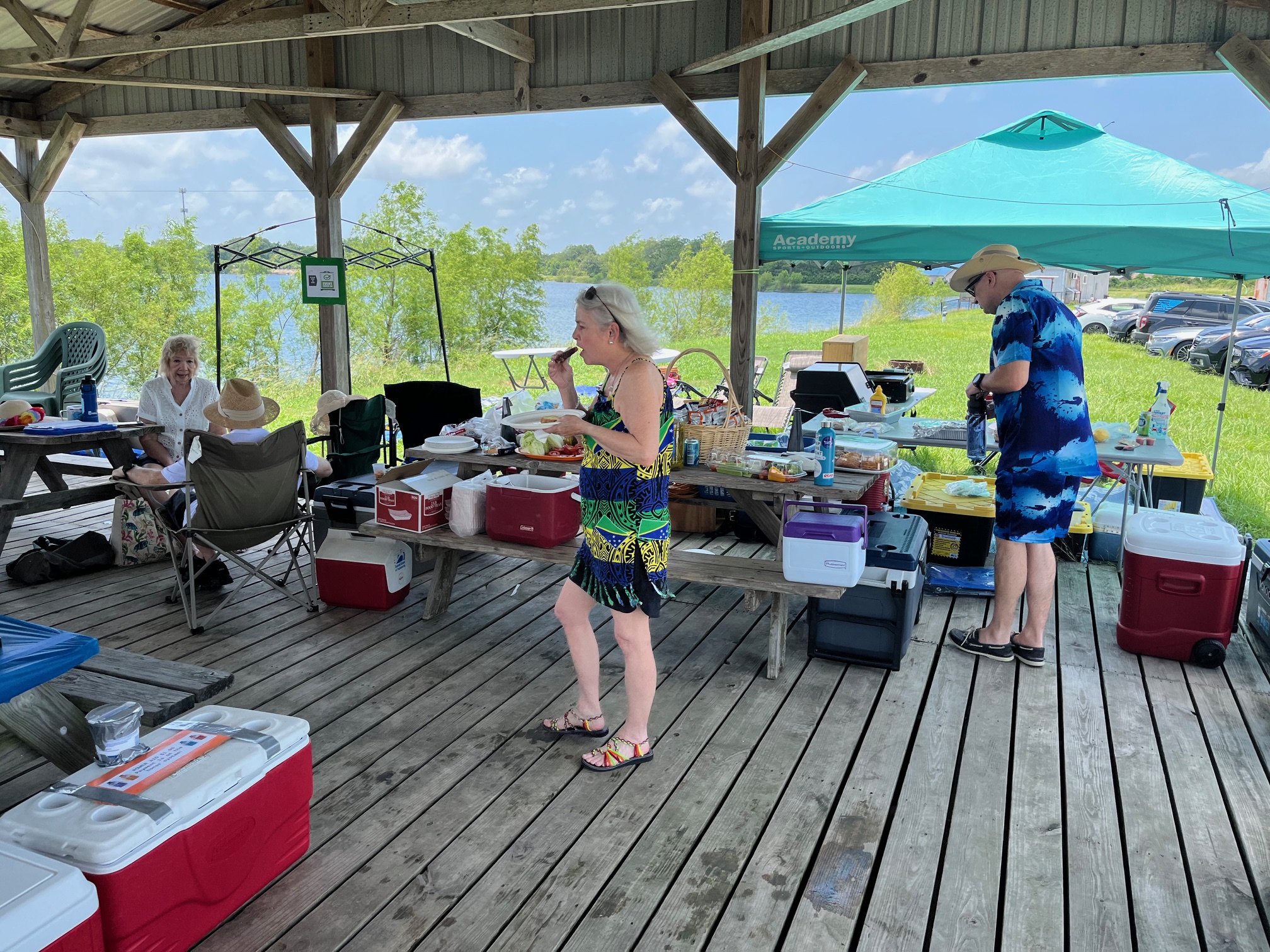 Mammoth picnic - at Thunder Bay