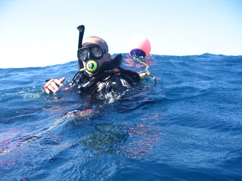 Mark Hannifin pre-dive briefing